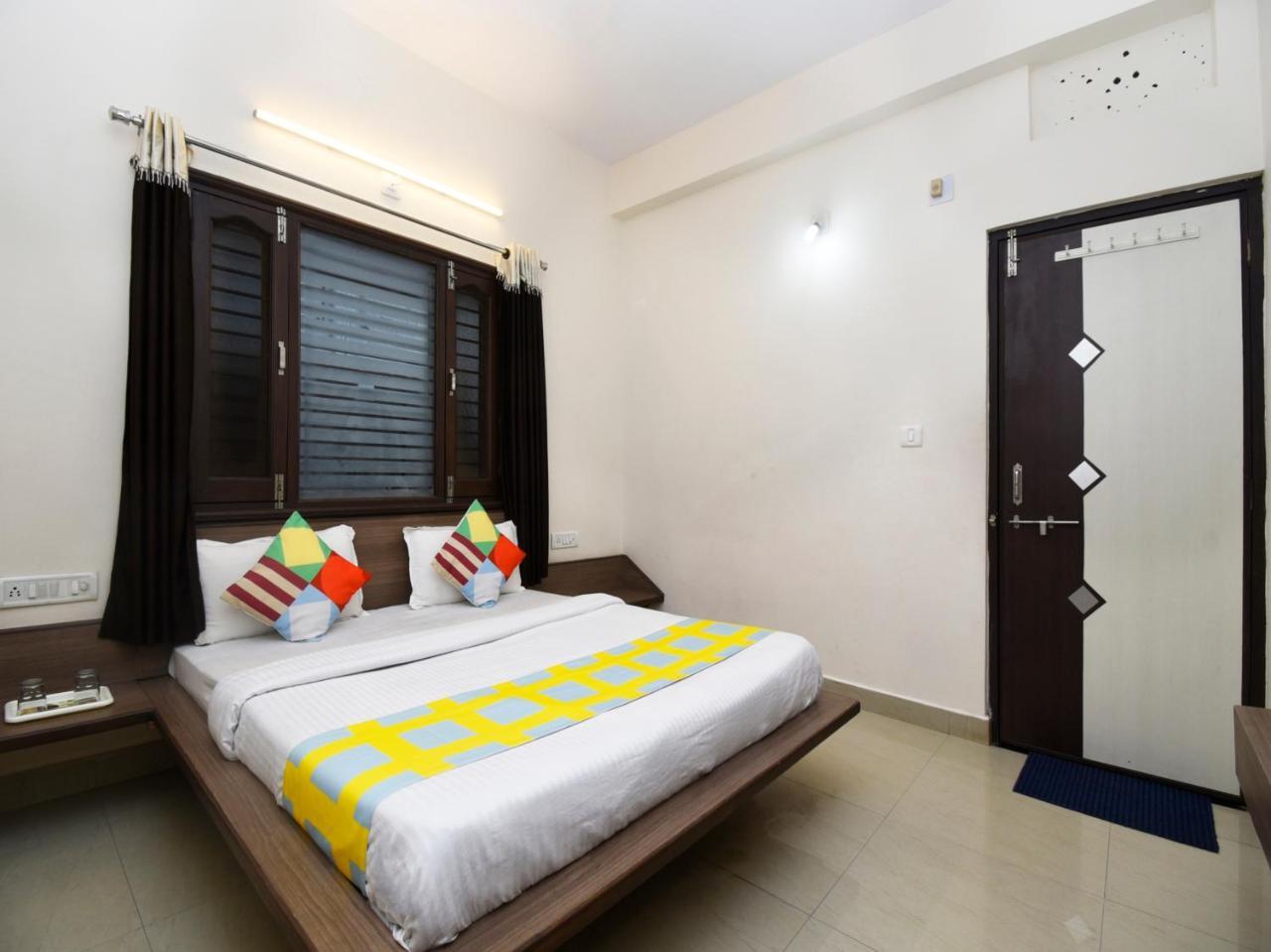 Elegant 1Br Stay In Mount Abu Central ภายนอก รูปภาพ